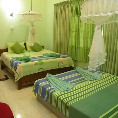 Henderson Airport Residence Negombo Luaran gambar