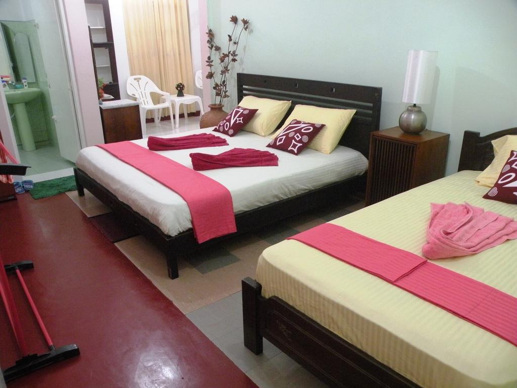 Henderson Airport Residence Negombo Bilik gambar