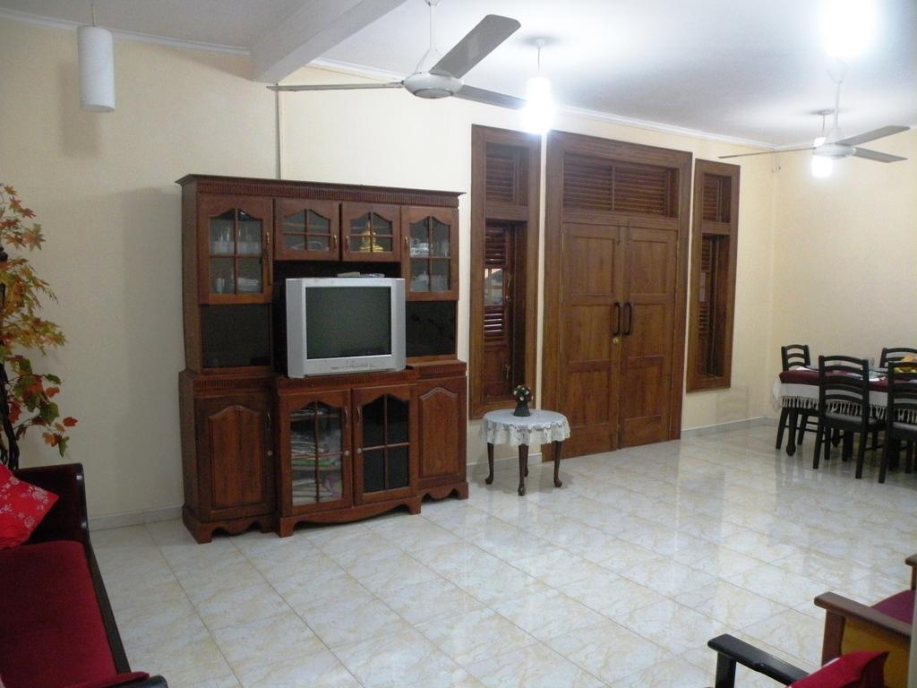 Henderson Airport Residence Negombo Luaran gambar