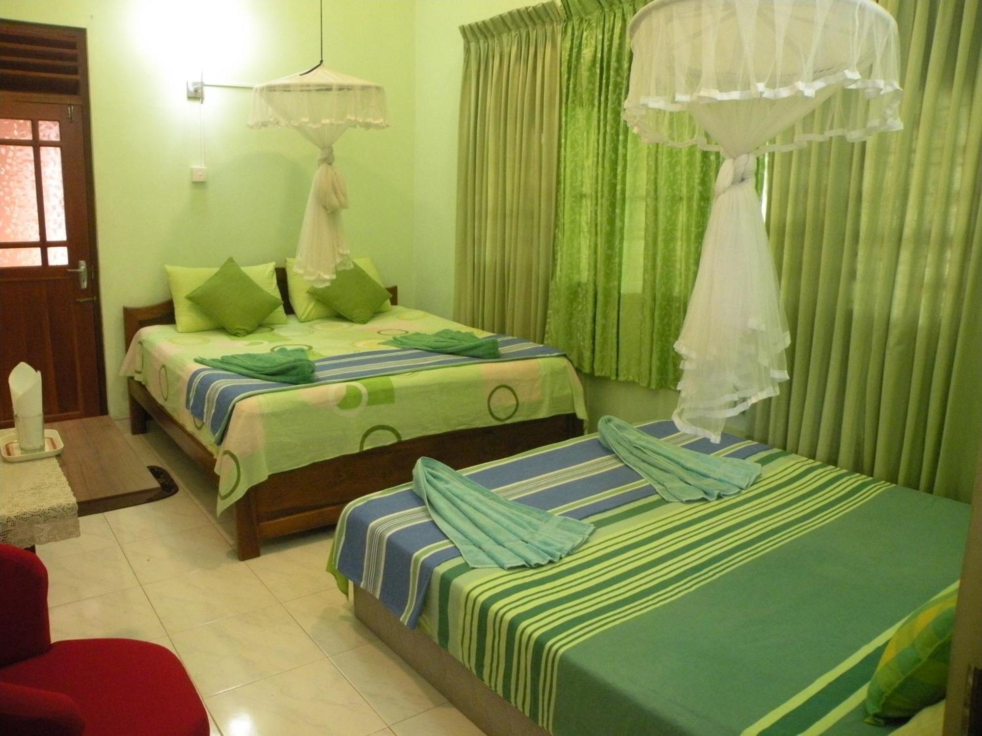Henderson Airport Residence Negombo Luaran gambar