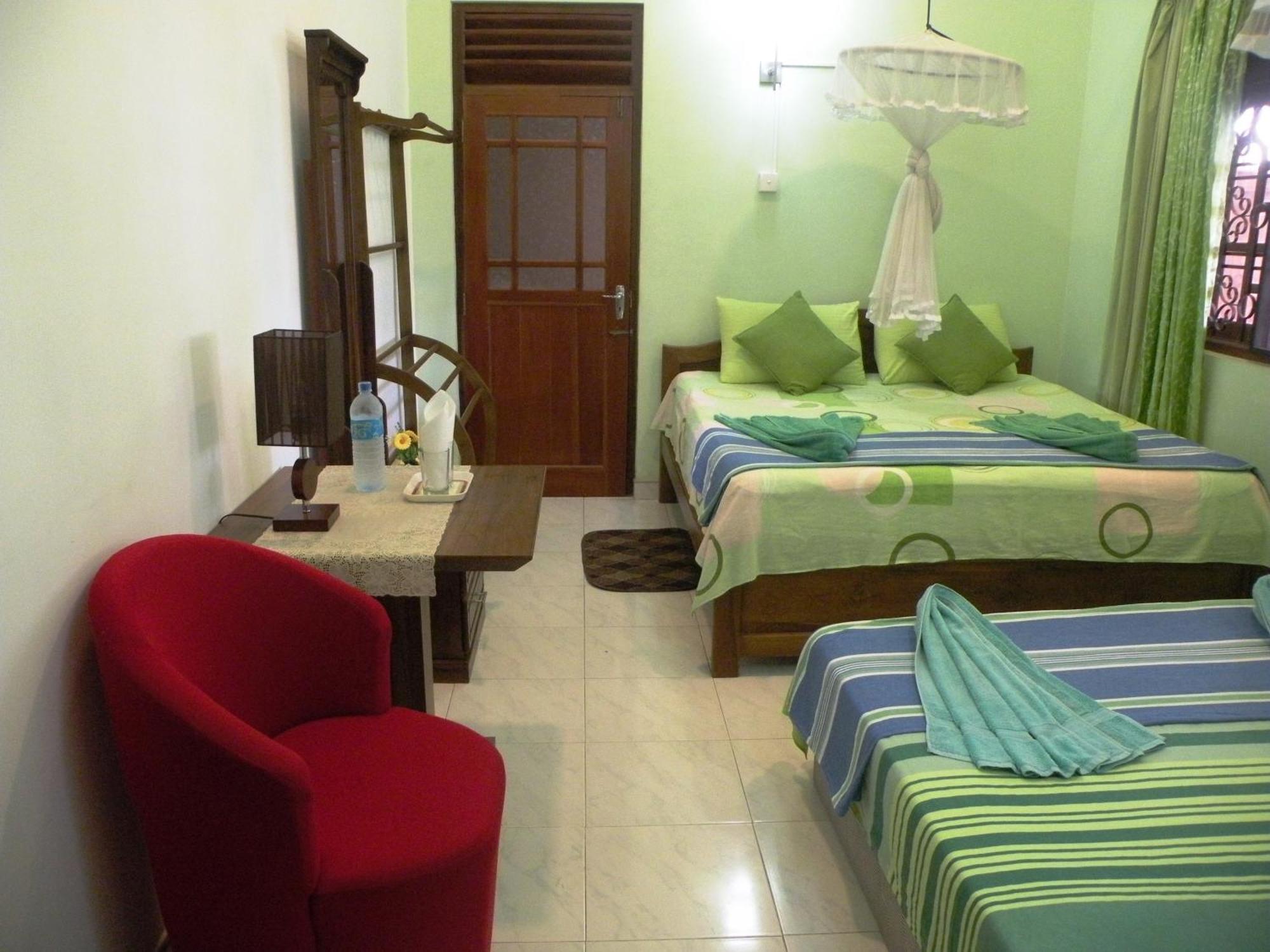 Henderson Airport Residence Negombo Luaran gambar