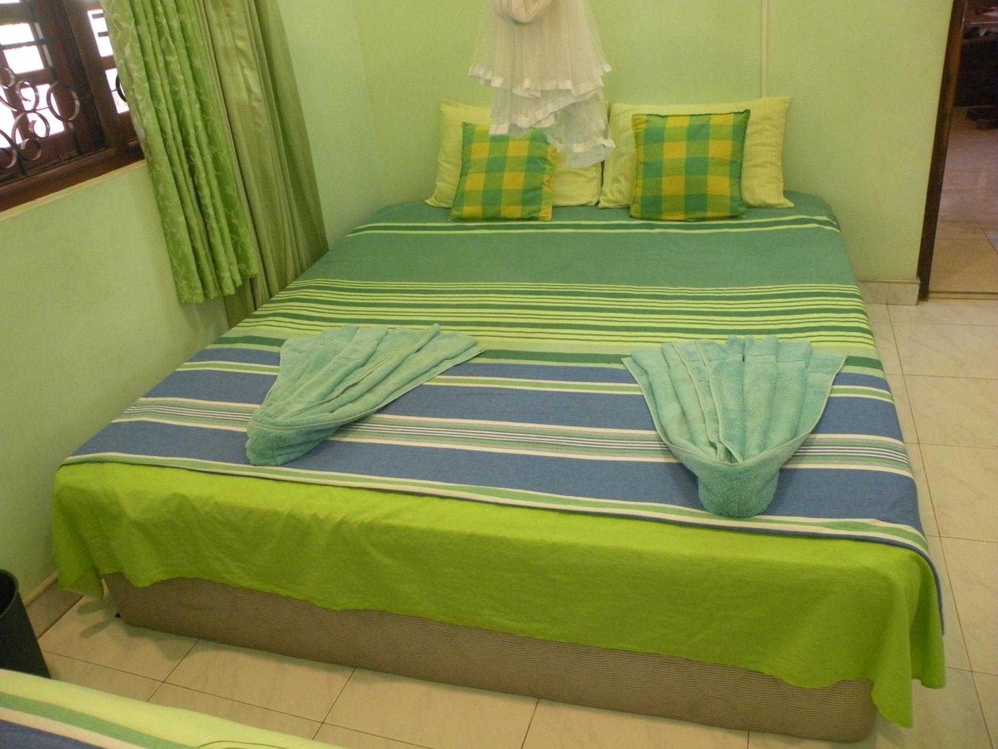 Henderson Airport Residence Negombo Luaran gambar