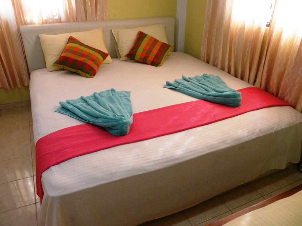 Henderson Airport Residence Negombo Bilik gambar