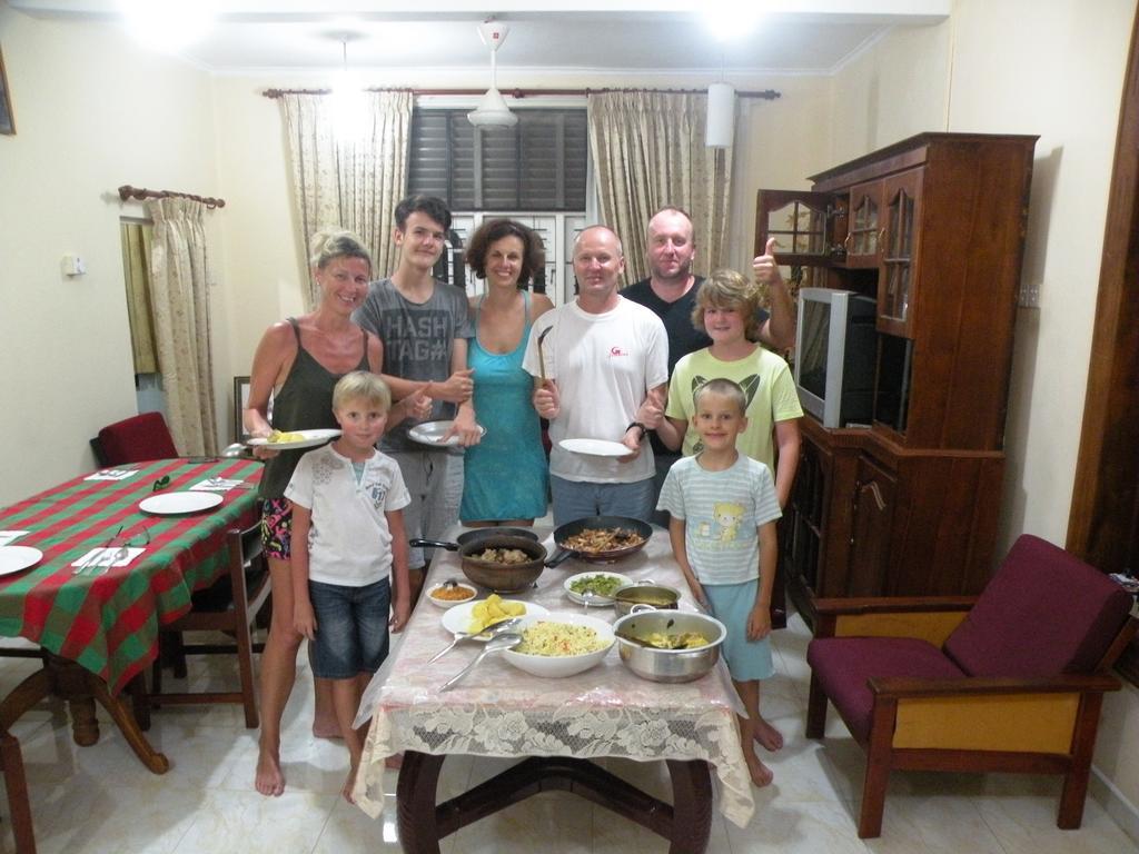 Henderson Airport Residence Negombo Luaran gambar