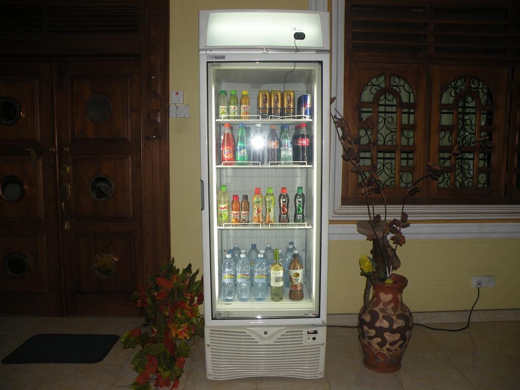 Henderson Airport Residence Negombo Luaran gambar