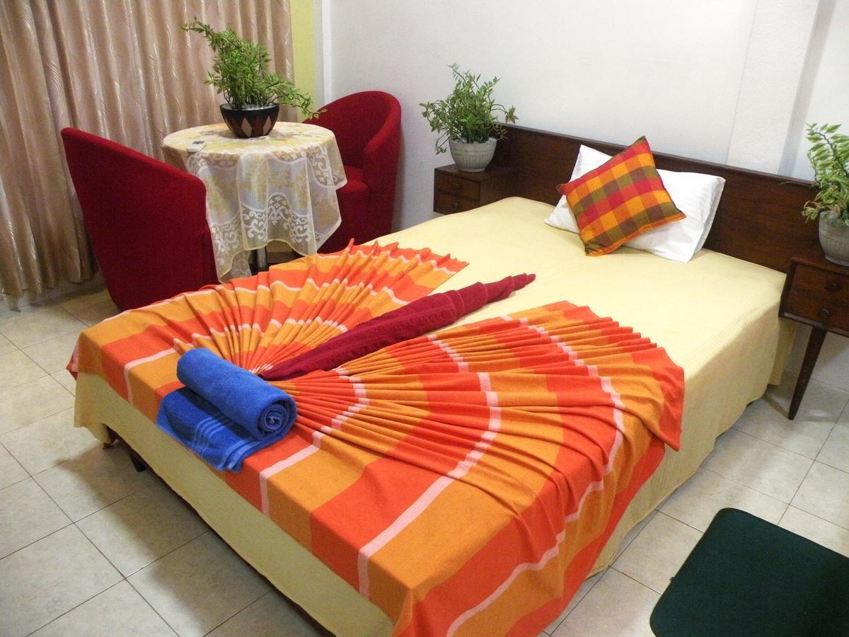 Henderson Airport Residence Negombo Luaran gambar